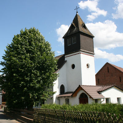 Bild vergrößern: Selbststndige Kirchengemeinde im Stadtteil Warzenbach