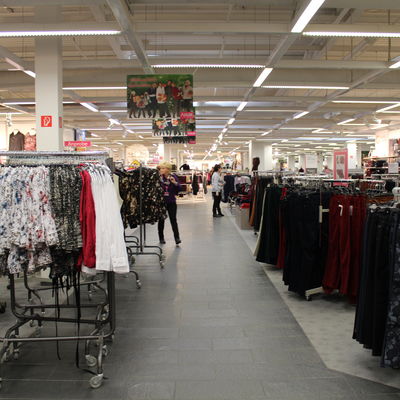 Bild vergrößern: Tagesfahrt Adler Modemarkt & Pralinenwerk am 28.11.2013