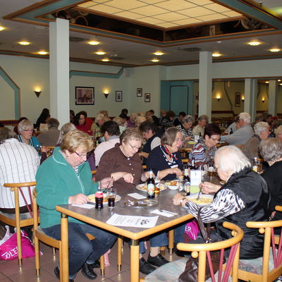 Bild vergr&ouml;&szlig;ern: Tagesfahrt Adler Modemarkt & Pralinenwerk am 28.11.2013