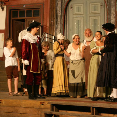 Bild vergrößern: Festspiel "Wetteranus est" beim Grenzegangfest 2008